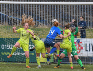 Lucy Sowerby pounces - Photo by Ray Spencer